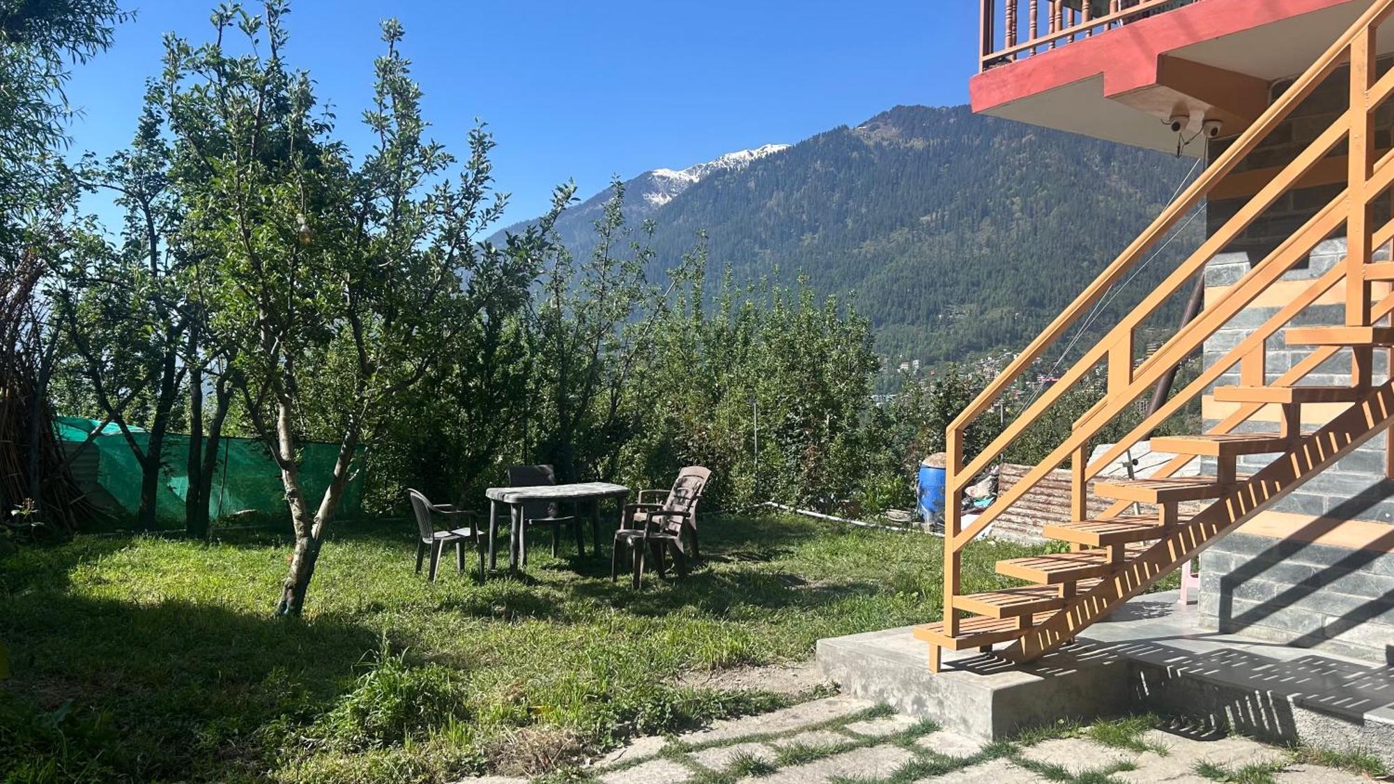 Sunface Homestay Manāli Extérieur photo
