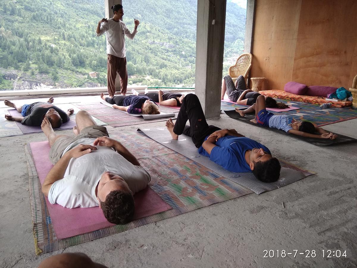 Sunface Homestay Manāli Extérieur photo