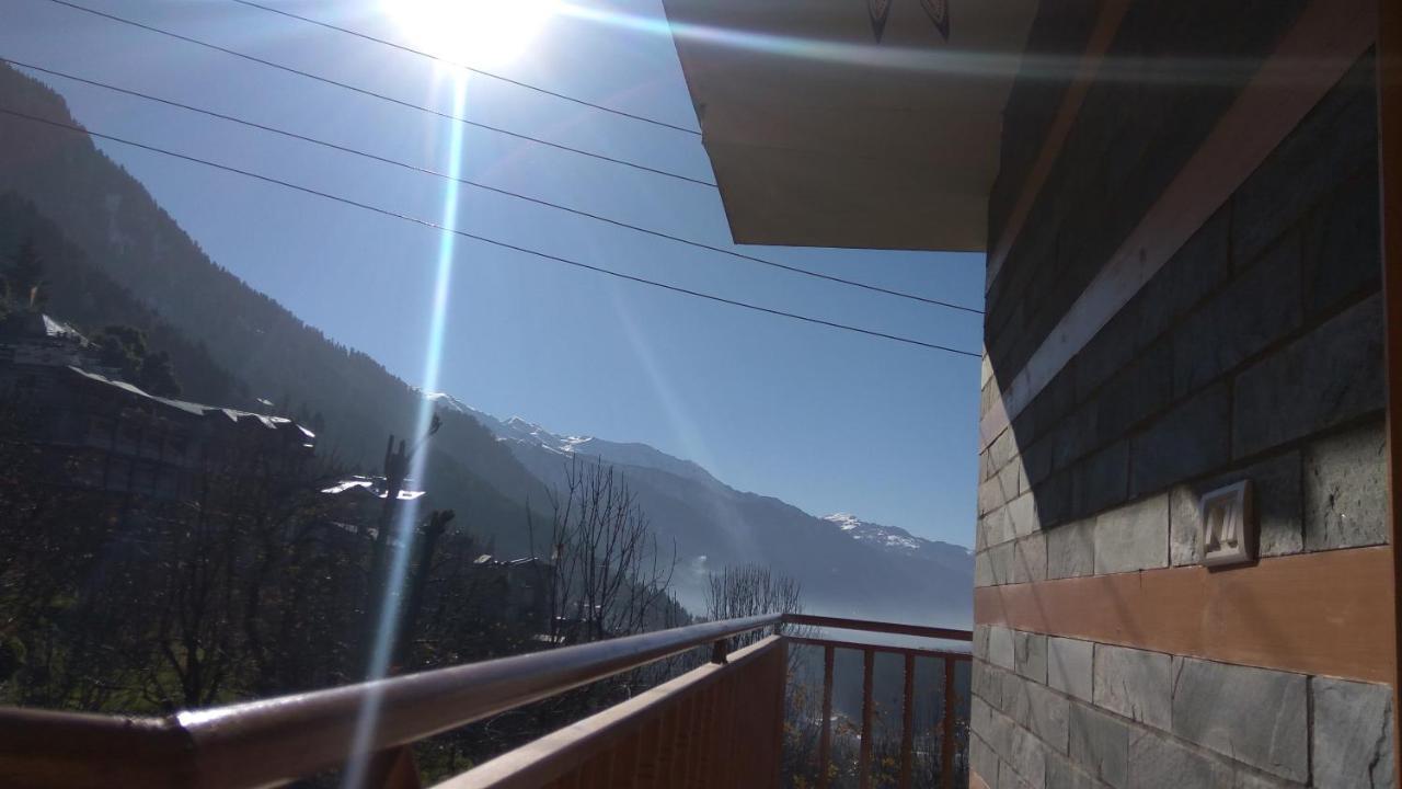 Sunface Homestay Manāli Extérieur photo