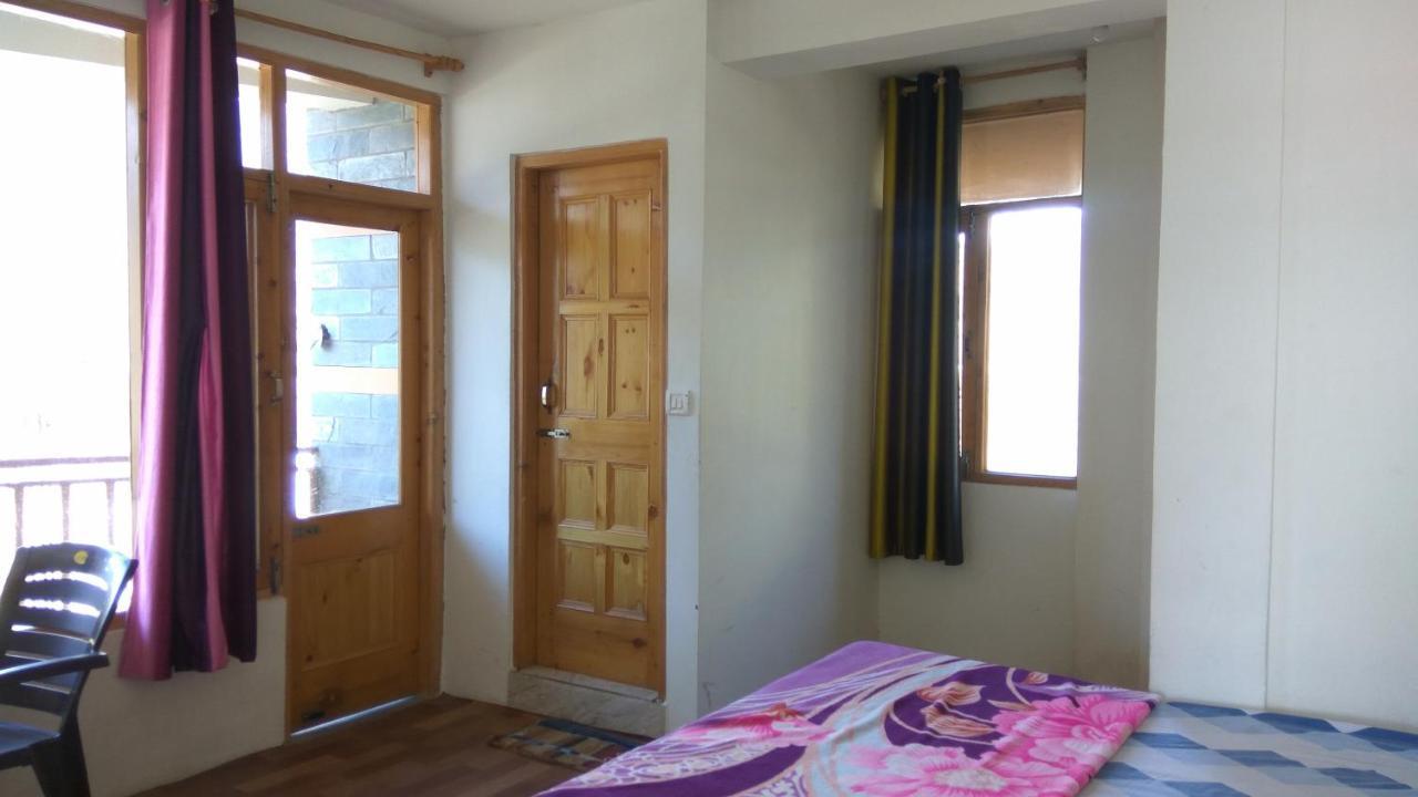 Sunface Homestay Manāli Extérieur photo